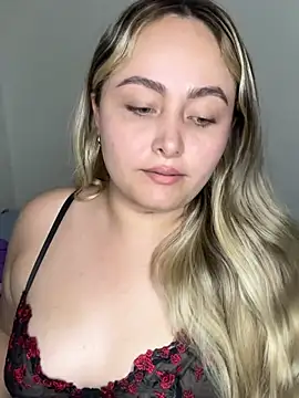 Snapshot of Rositafresitaa chatting on 08.08.26 Rositafresitaa online show from 08.08.26