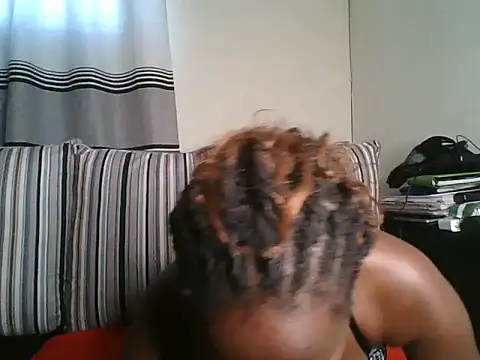 Snapshot of Ellah_simone chatting on 06.08.26 Ellah simone online show from 06.08.26