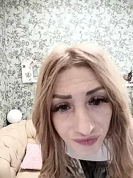 Eva Axel online show from 06.07.26