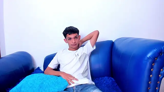 littlecum18 online show from 06.19.26