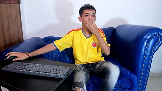 littlecum18 online show from 07.03.26