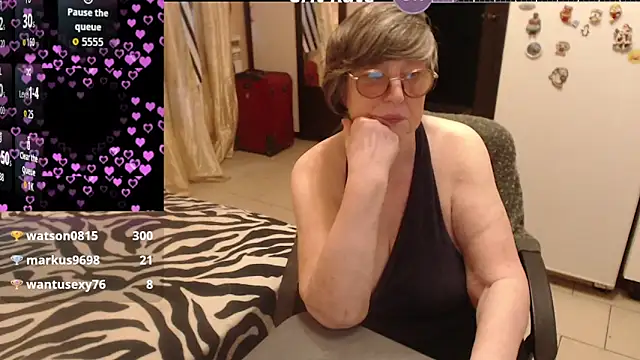 Snapshot of Sharon_Amore chatting on 07.01.26 Sharon Amore online show from 07.01.26
