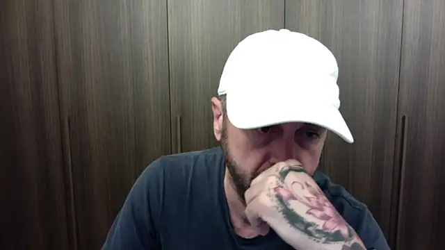 Topinkiss online show from 06.08.26