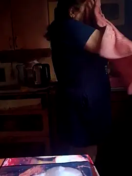 Snapshot of oksana72 chatting on 10.01.25 oksana72 online show from 10.01.25