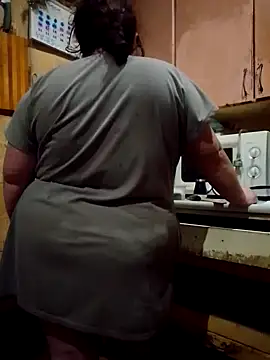 Snapshot of oksana72 chatting on 02.17.26 oksana72 online show from 02.17.26