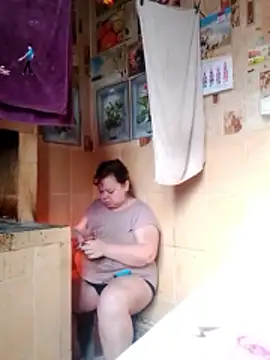 Snapshot of oksana72 chatting on 03.25.26 oksana72 online show from 03.25.26