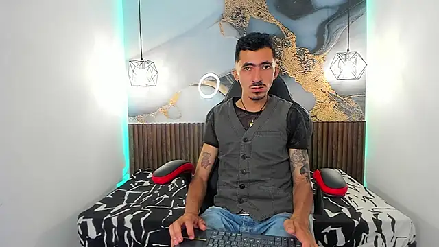 DylanAnderson1 online show from 07.18.26