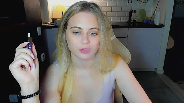 blonde kellyy online show from 07.14.26
