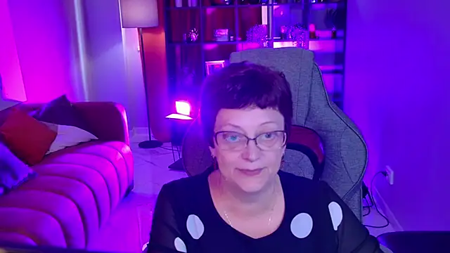 IsoldeMirevain online show from 06.13.26