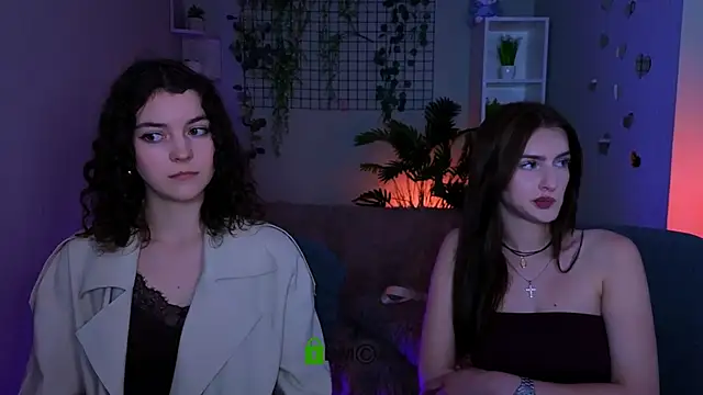 naomi perl online show from 06.17.26