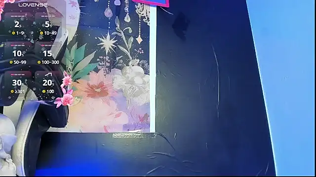 Layra 66 online show from 07.03.26