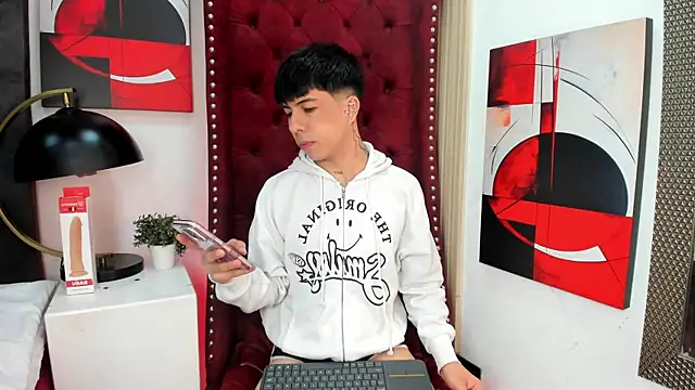 Mathyw Mont online show from 06.26.26