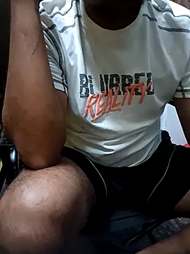 Snapshot of Lawrencedlkk007 chatting on 02.13.26 Lawrencedlkk007 online show from 02.13.26