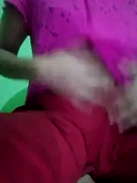 Snapshot of Ishaniya chatting on 06.18.26 Ishaniya online show from 06.18.26
