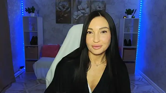 NikoleMills online show from 07.26.26