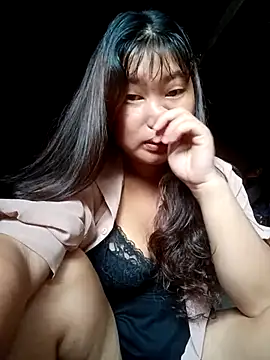 Snapshot of Emelyzz chatting on 07.19.26 Emelyzz online show from 07.19.26