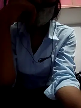 Snapshot of Virgin_girl_001 chatting on 06.10.26 Virgin girl 001 online show from 06.10.26