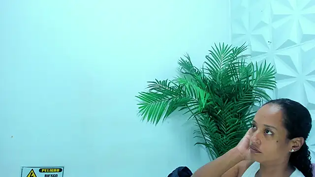 Daniela Spencerr online show from 07.24.26