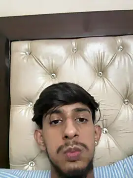 Snapshot of ronnnnn718 chatting on 06.17.26 ronnnnn718 online show from 06.17.26