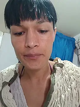 Sexy paulina outdoors online show from 06.23.26