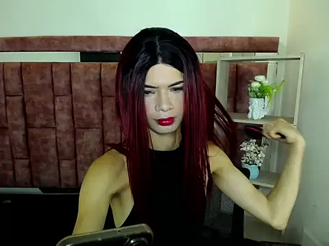 Snapshot of Jazmiin_Rosee chatting on 06.17.26 Jazmiin Rosee online show from 06.17.26