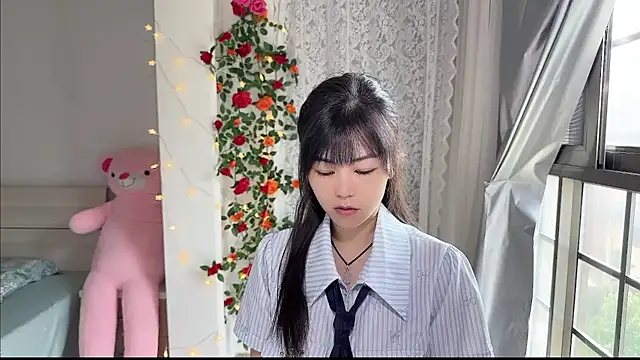 inlkitten online show from 07.08.26