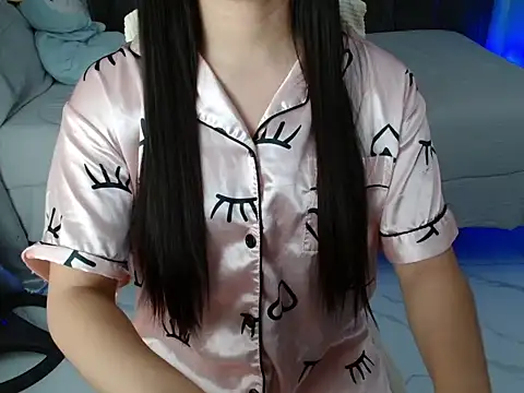 xsavanah01 online show from 07.05.26