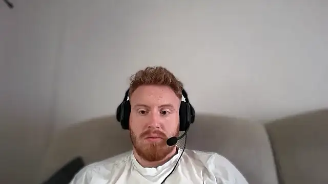 Snapshot of uktutor chatting on 07.18.26 uktutor online show from 07.18.26
