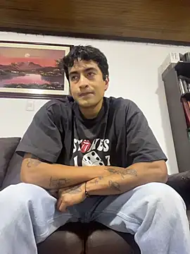 Crisloverrr online show from 07.06.26