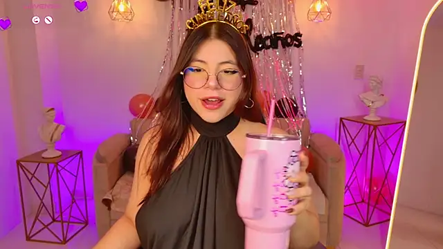 MilaCravee online show from 07.23.26