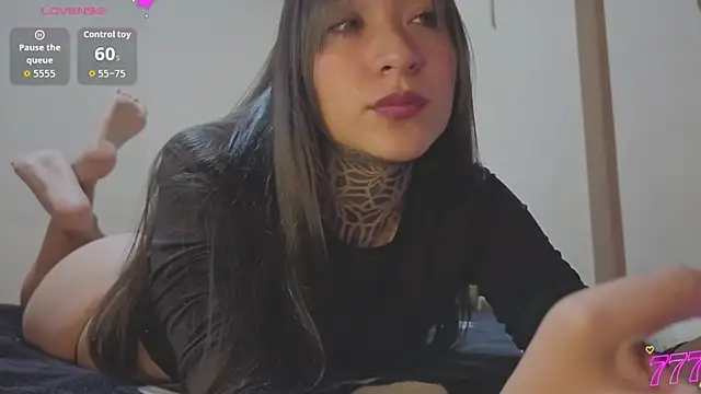isasaenz  online show from 07.14.26