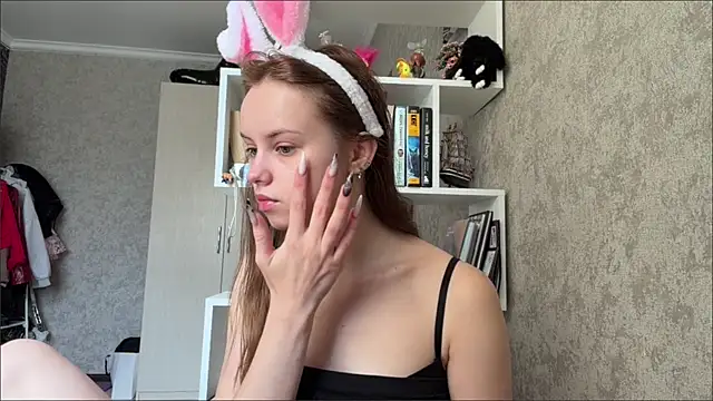 Mollybeans online show from 07.22.26