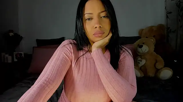 NicolePasqualott online show from 02.26.25