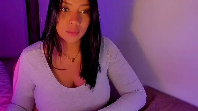 NicolePasqualott online show from 05.07.26