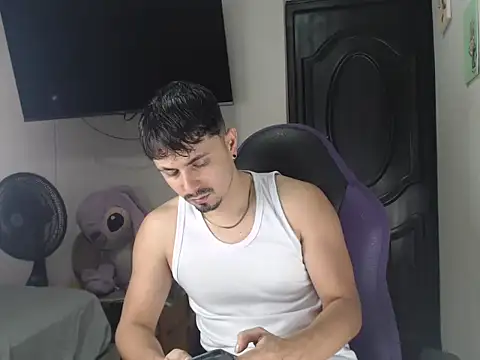 Snapshot of Sebas_Blessed chatting on 07.11.26 Sebas Blessed online show from 07.11.26