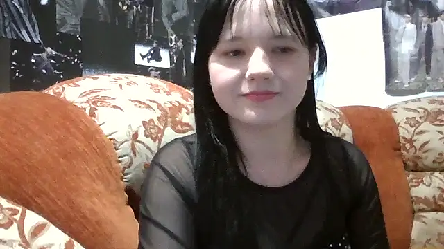 Snapshot of LittilePrincess chatting on 06.16.26 LittilePrincess online show from 06.16.26