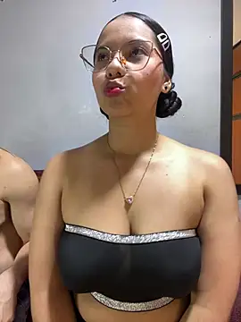ColombianSexyCouple  online show from 07.06.26