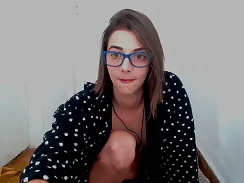 Snapshot of Rafaelatuy chatting on 06.17.26 Rafaelatuy online show from 06.17.26