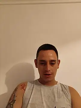 Snapshot of DANTECROS chatting on 06.27.26 DANTECROS online show from 06.27.26