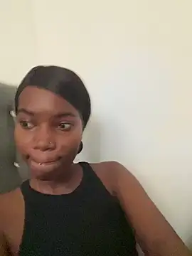 ShakiraThompss18 online show from 07.31.26