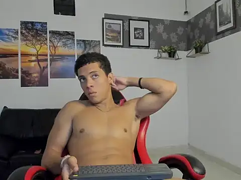 MAX LEGEND online show from 06.21.26
