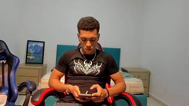 MAX LEGEND online show from 06.27.26