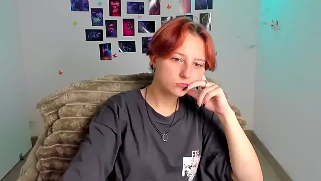 Dilara Kiss  online show from 07.11.26