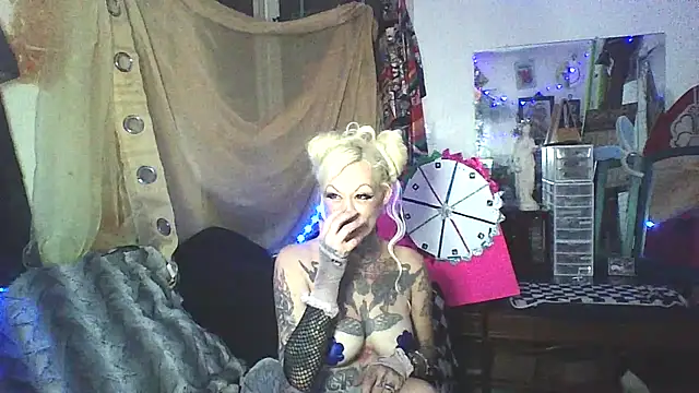 in my bunny online show from 07.28.26