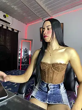 Snapshot of Lesly_Cute_ chatting on 06.20.26 Lesly Cute online show from 06.20.26