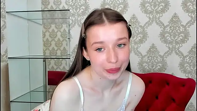 Snapshot of michelle_blus chatting on 06.18.26 michelle blus online show from 06.18.26