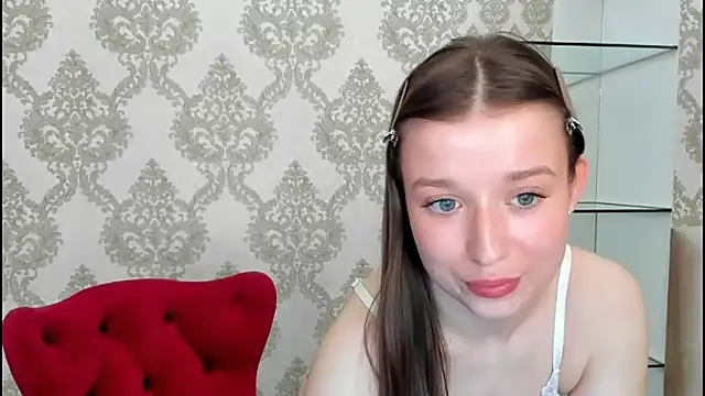Snapshot of michelle_blus chatting on 06.28.26 michelle blus online show from 06.28.26