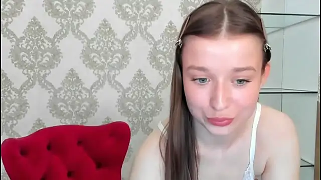 Snapshot of michelle_blus chatting on 07.19.26 michelle blus online show from 07.19.26