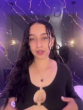 ZoeBlissX online show from 06.18.26
