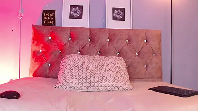 vivirouse online show from 07.13.26